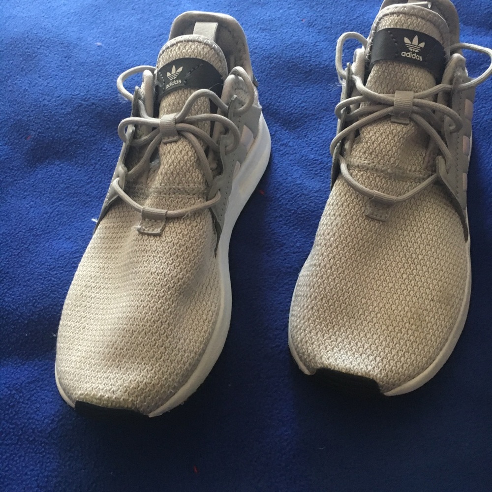 Girls adidas sneaker